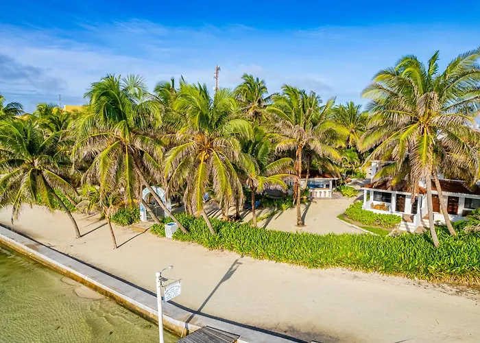 Tradewinds Paradise Hotel 3*