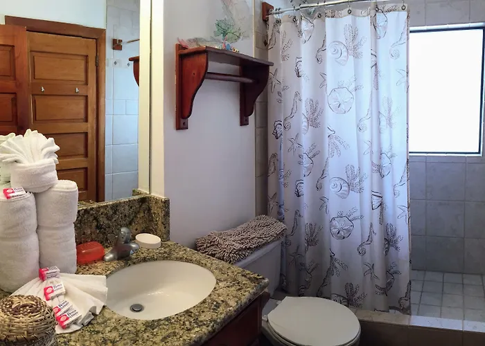 Tradewinds Paradise Hotel