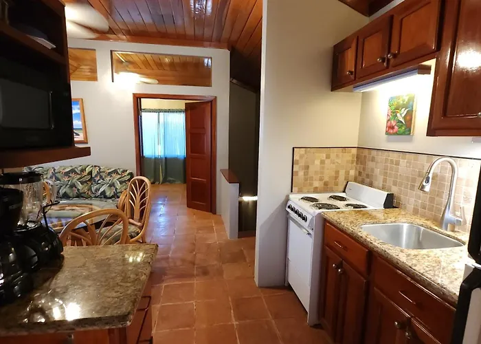 Tradewinds Paradise Hotel 3*