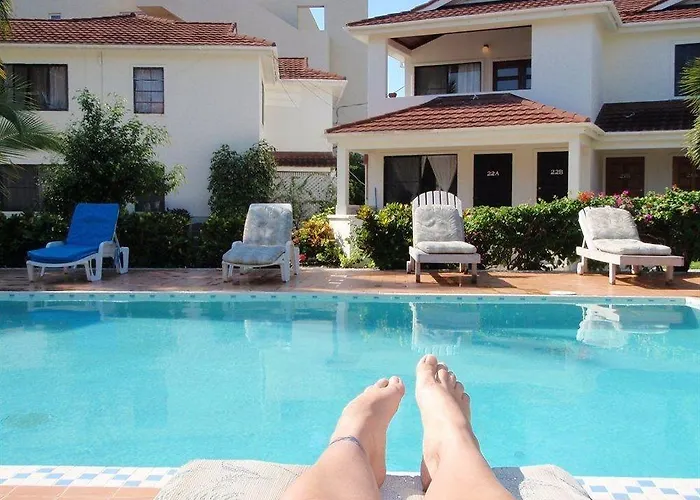 Tradewinds Paradise Hotel 3*